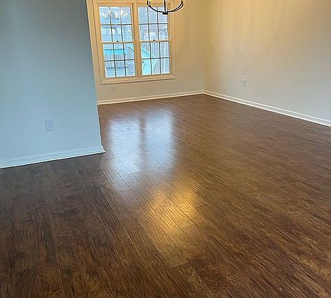 3rd image of 3802 Richmond Ct