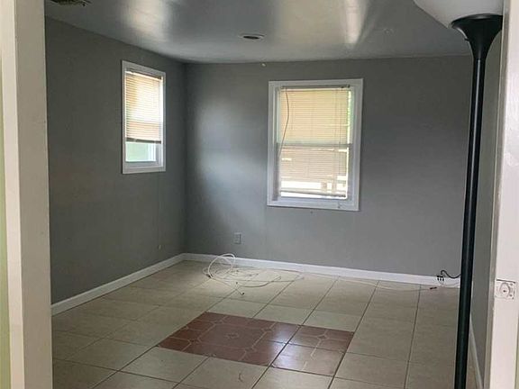2nd image of 80 Cordello Ave