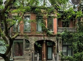 118 Shuter St #A, Toronto, ON M5A1V8