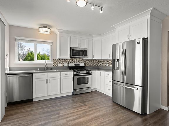 5th image of 4385 Viento Way