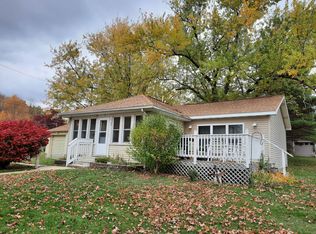 523 Willow Dr, Colon, MI