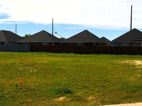 4th image of 317 Preston Rd