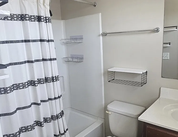 89 Salerno Dr — Photo 32