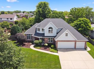 1048 Yamma Rdg, New Lenox, IL 60451