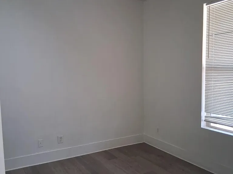 3430 E Cambridge Ave — Photo 9