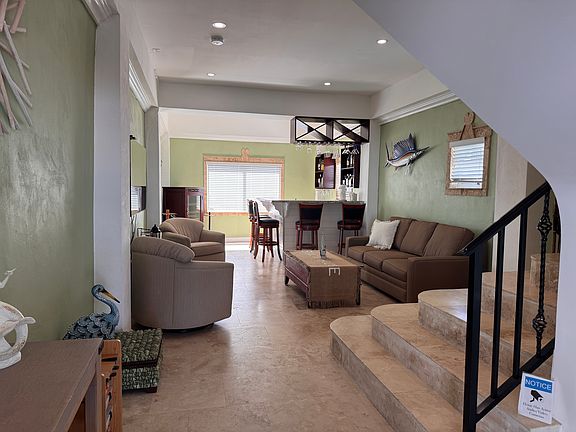 5th image of 214 Normandy Dr