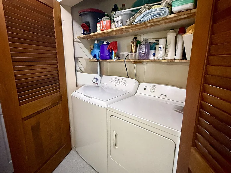 Washer dryer in unit