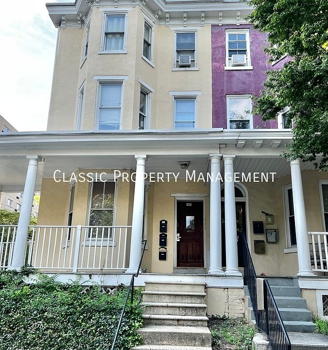1st image of 1401 N Harrison St #1