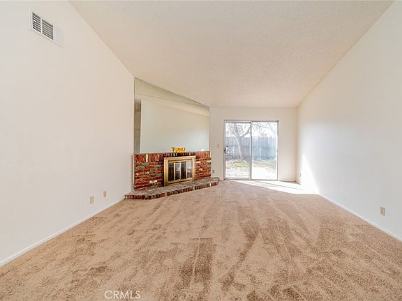 5th image of 1385 W Wedgewood St