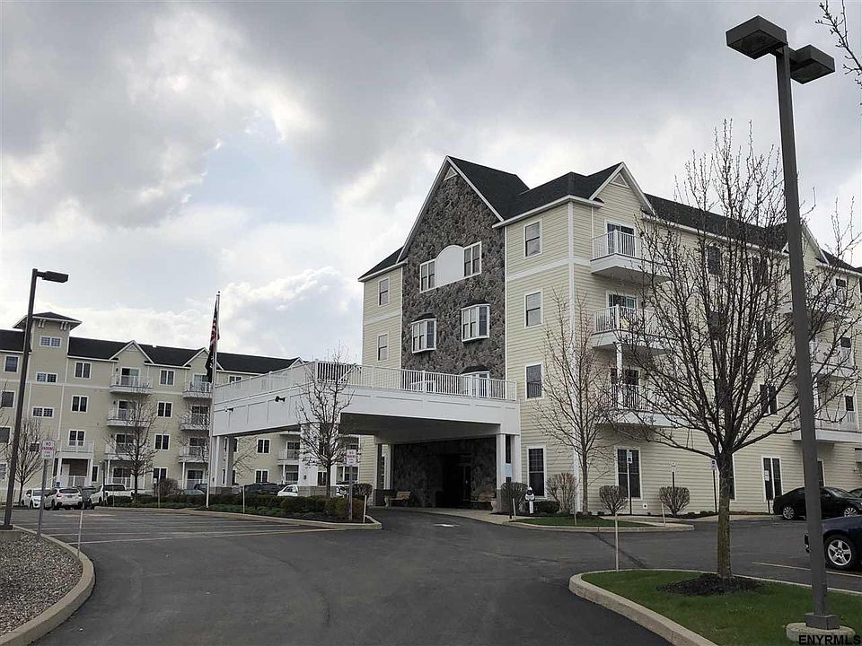 1st image of 8 Wall St APT 413