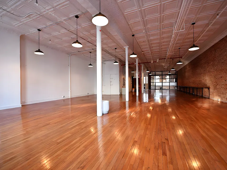 Building Photo 3