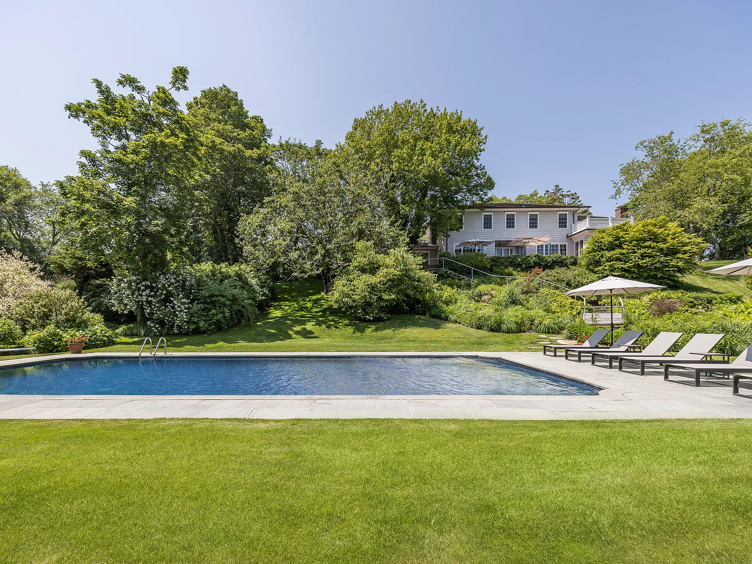 Serene East Hampton South Traditional with Beautiful Grounds — Photo 1