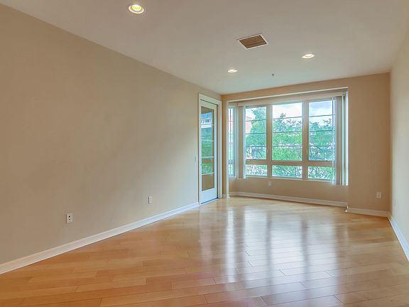 5th image of 1465 C St Unit 3402