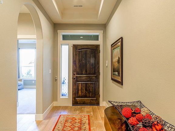 3rd image of 6807 NE 69th Cir