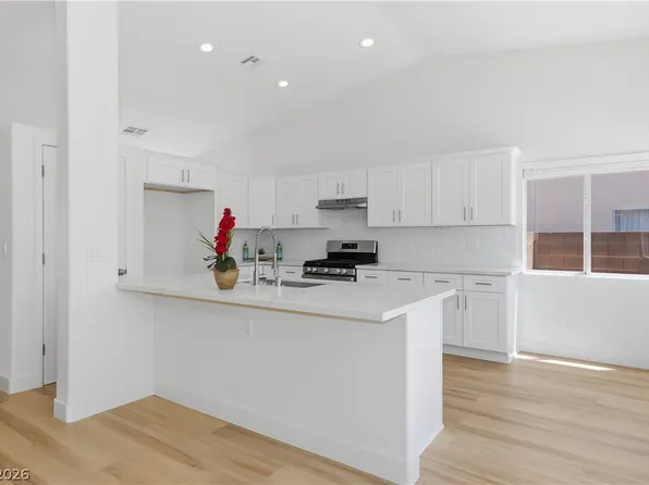 525 Rancho Del Mar Way, North Las Vegas, NV 89031