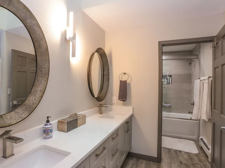 1 Mount Royal Dr — Photo 22