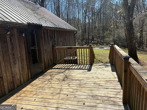 2nd image of 802 Lane Rd