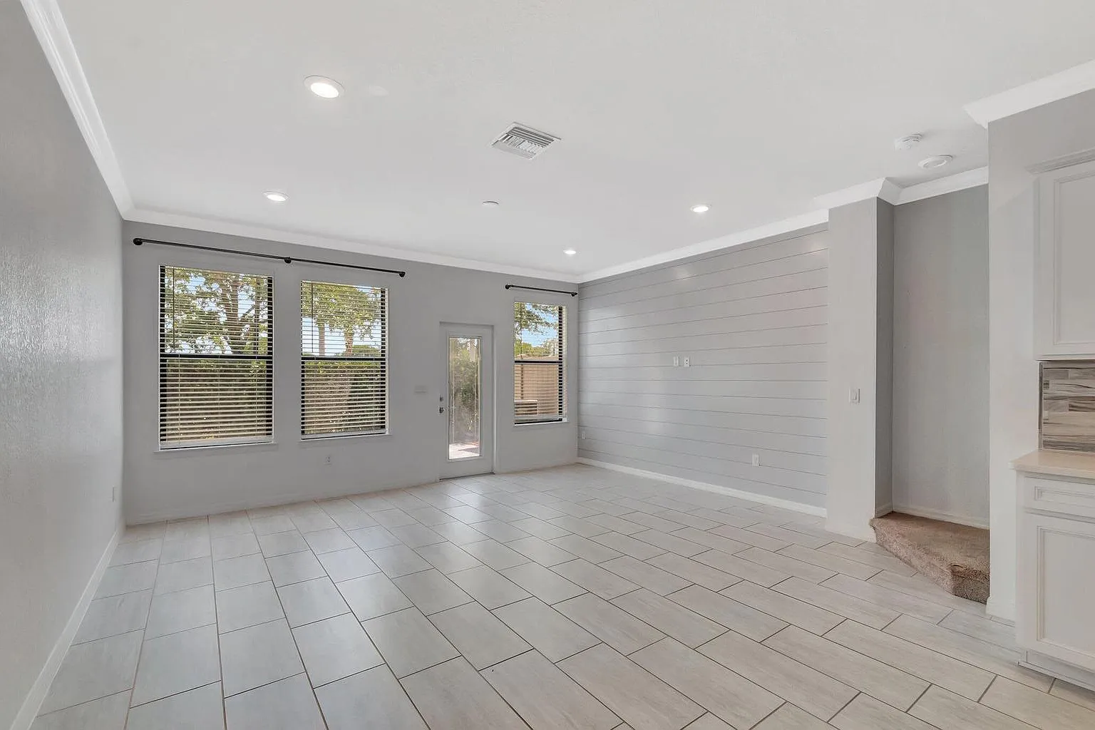 3 bed, 1655 sqft, $2,800 — Photo 4