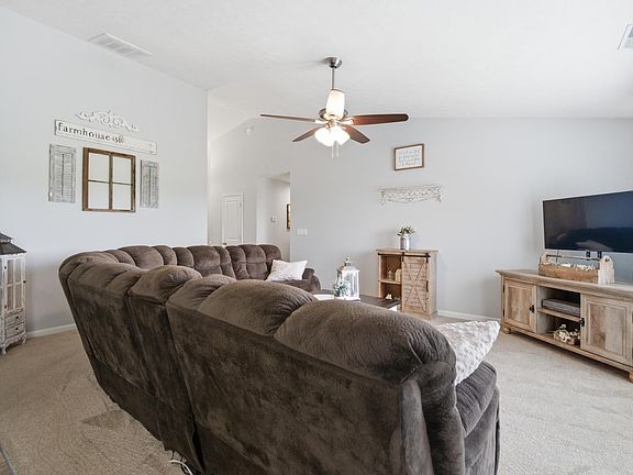4th image of 2695 Glastonbury Way