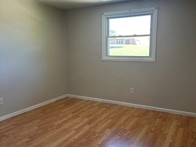 1511 S Point Rd — Photo 7