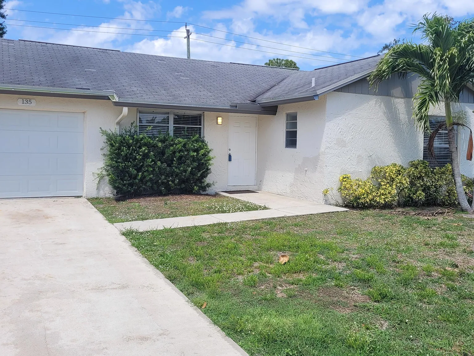 3 bed, 2.0 bath, 1067 sqft, $3,000 — Photo 2