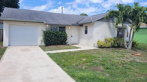 135 Village Cir Photo 1