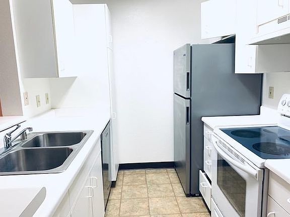 2nd image of 95-798 Wikao St APT S202