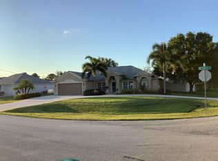 5802 NW Basswood Dr, Port Saint Lucie, FL 34986
