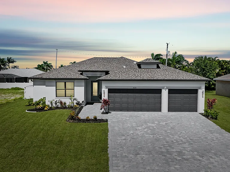 4226 SW 13th Ave — Photo 60