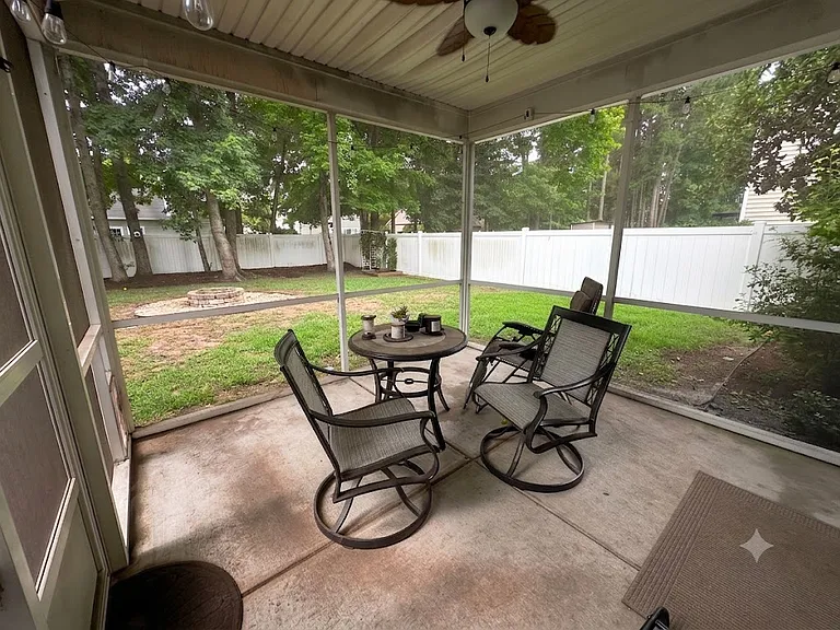 17 Cedar Creek Cir — Photo 31