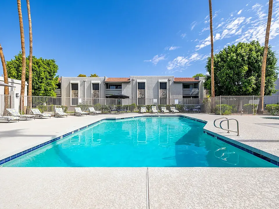 Shadow Ridge Apartments