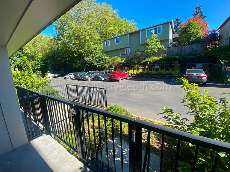 9416 1st Ave NE #108 — Photo 29