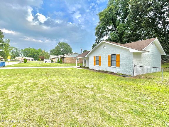 4th image of 10739 French Fort Dr