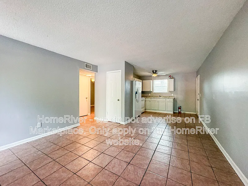 2 bed, 1.0 bath, 900 sqft, $995 — Photo 4