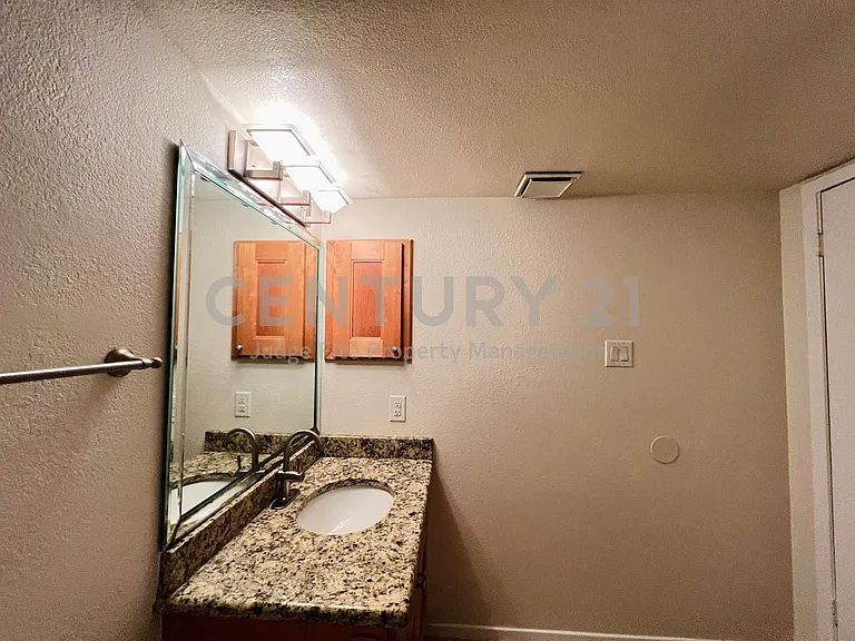 5759 Cedar Creek Dr — Photo 26