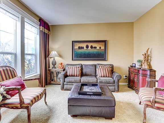 5th image of 3477 SE Ironwood Ave
