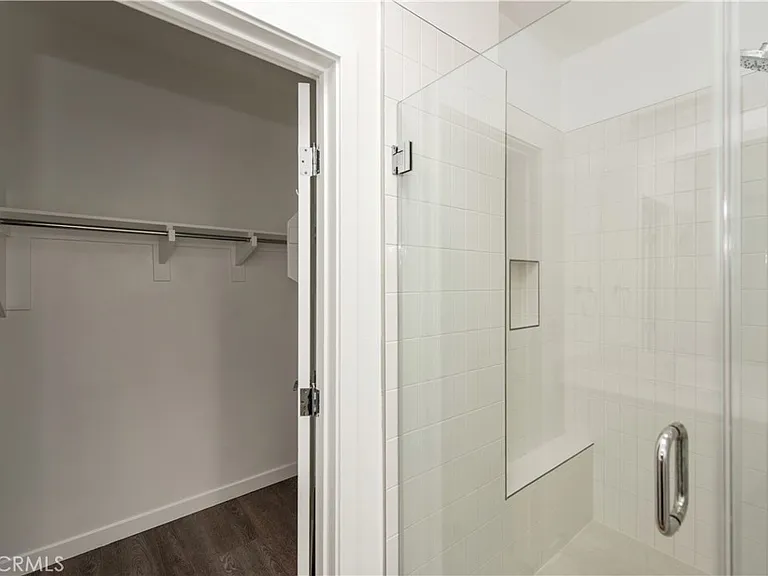 2208 Synergy — Photo 18