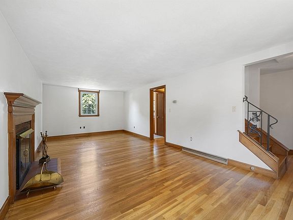 2nd image of 96 Converse Ln