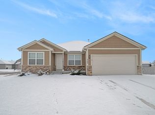 750 S Cherry St, Gardner, KS 66030