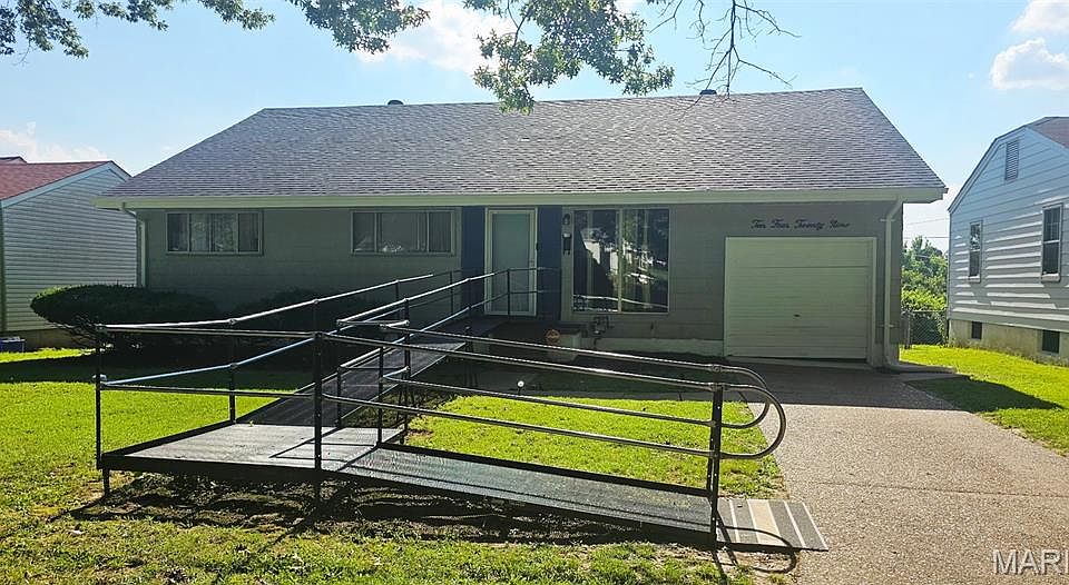 1st image of 10429 Ewell Dr