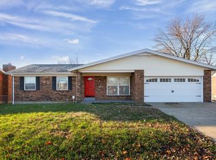 4008 Avery Ln, Bridgeton, MO 63044