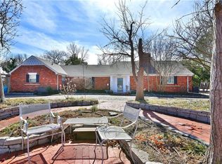 1802 Guilford Ln, Nichols Hills, OK 73120