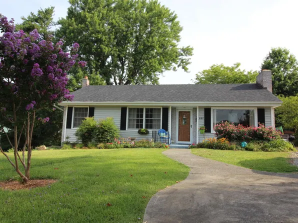 807 Circle St, Salem, VA 24153