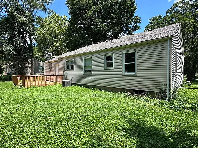 5160 Halsey St — Photo 32