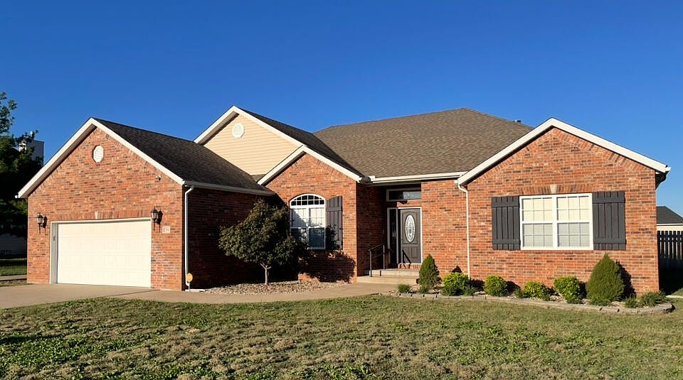 1st image of 704 Silver Oaks Drive