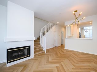 2573 Park Blvd APT U200, Palo Alto, CA