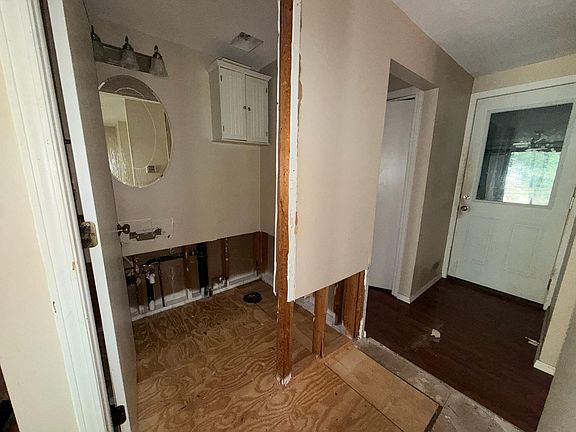4th image of 2300 N Bolli Rd