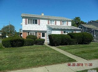 121 Ketridge St, West Babylon, NY 11704