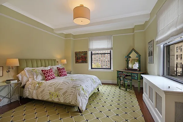 Sold by Corcoran | media 14