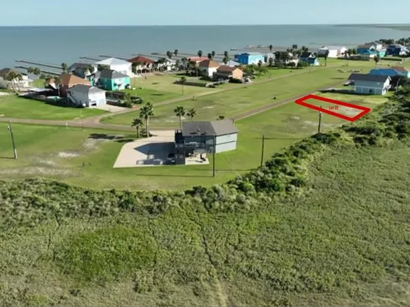 1328 E Matagorda Dr, Port Mansfield, TX 78598